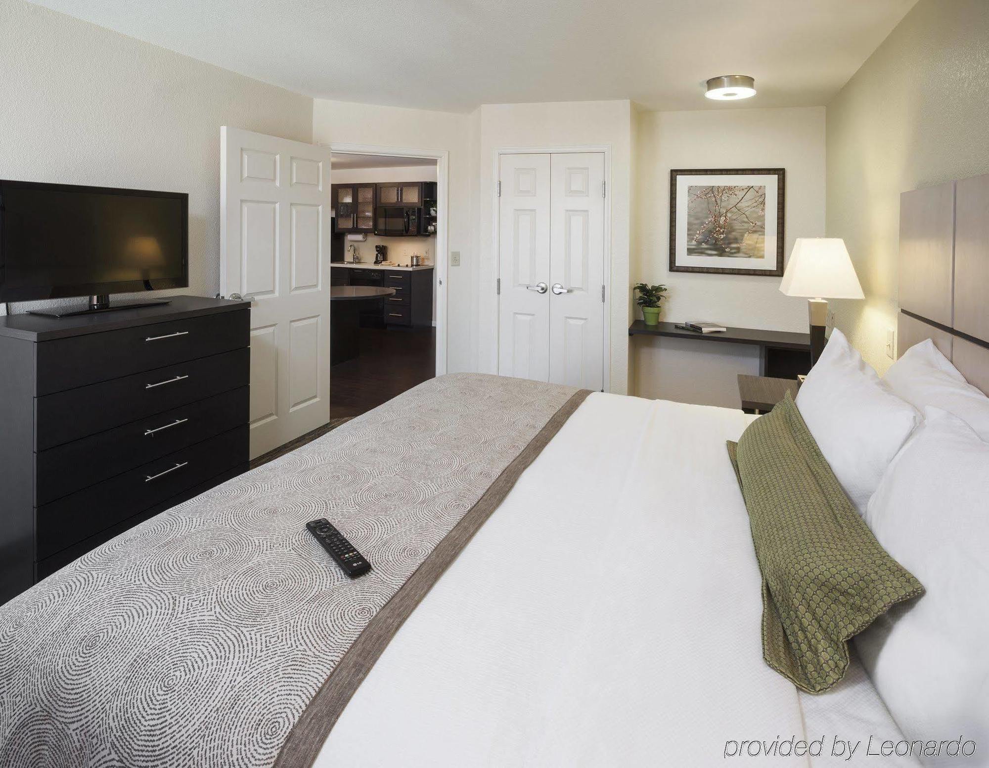 Candlewood Suites Midland By Ihg Exterior foto